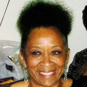 Meet your Posher, Joyce